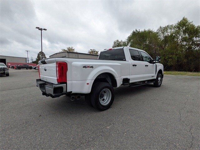 2025 Ford F-350 XLT photo 4