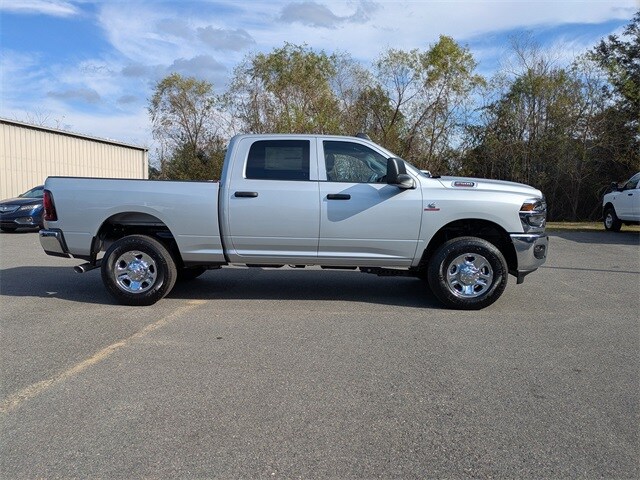 2026 Ram 2500 Tradesman photo 2