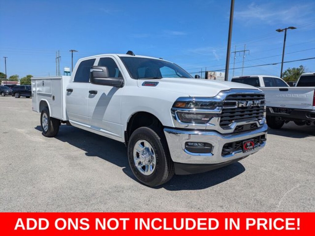 New 2026 Ram 2500 TRADESMAN CREW CAB 4X4 8' BOX Pickup