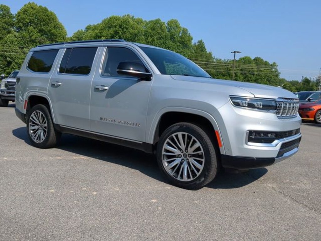 New 2023 Jeep Grand Wagoneer Series III 4X4 Sport Utility