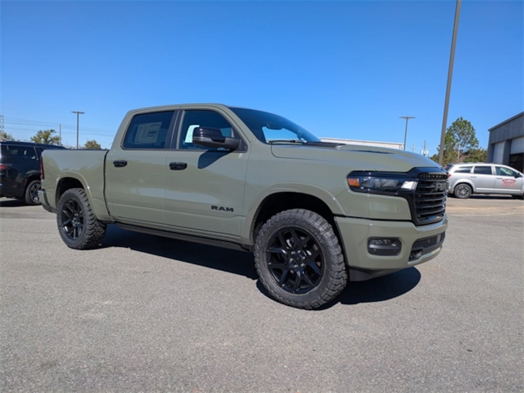 New 2026 Ram 1500 LARAMIE CREW CAB 4X4 5'7 BOX Pickup