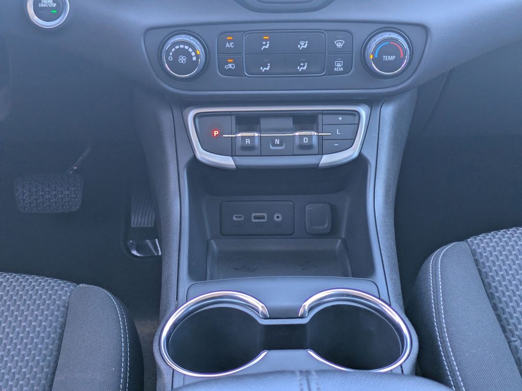 2024 GMC Terrain SLE - Photo 19
