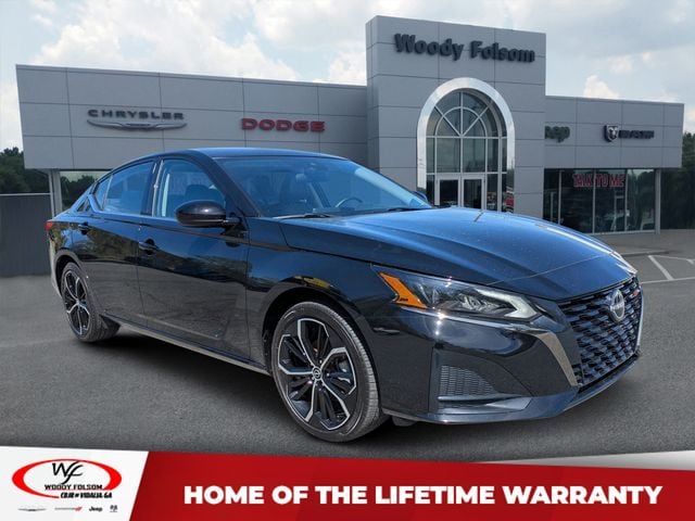 2025 Nissan Altima SR