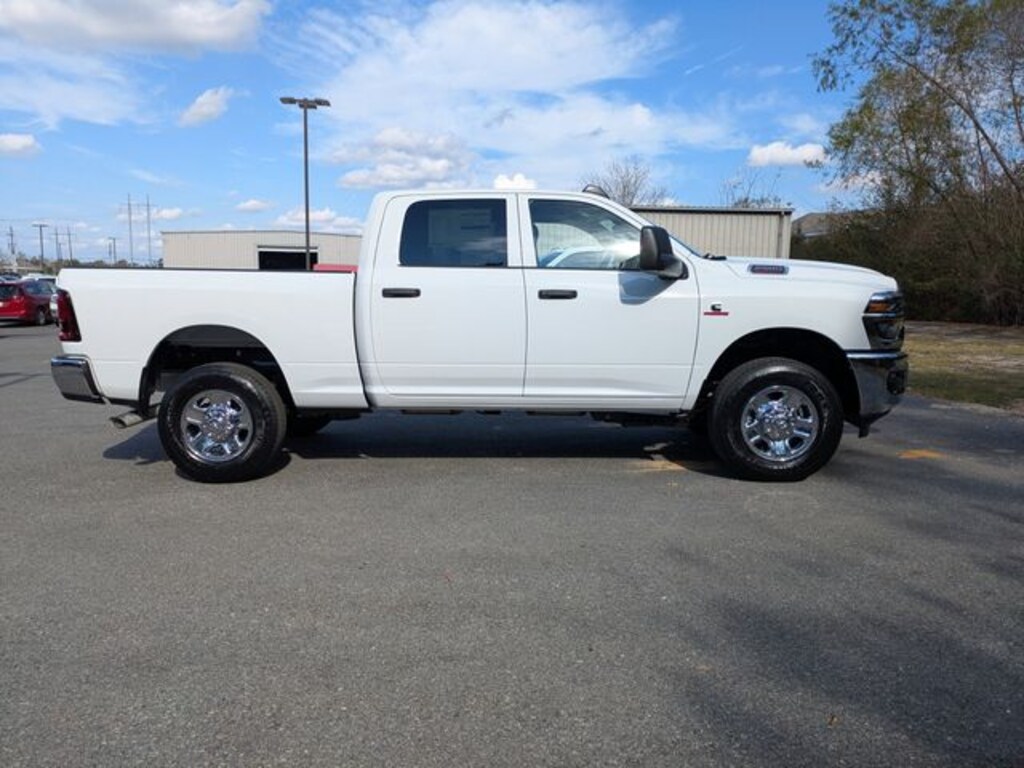 New 2026 Ram 2500 TRADESMAN CREW CAB 4X4 6'4 BOX Pickup