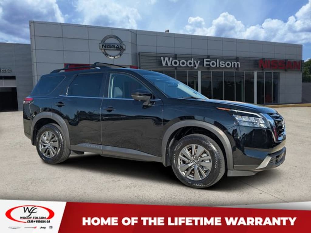 Used 2024 Nissan Pathfinder SV SUV