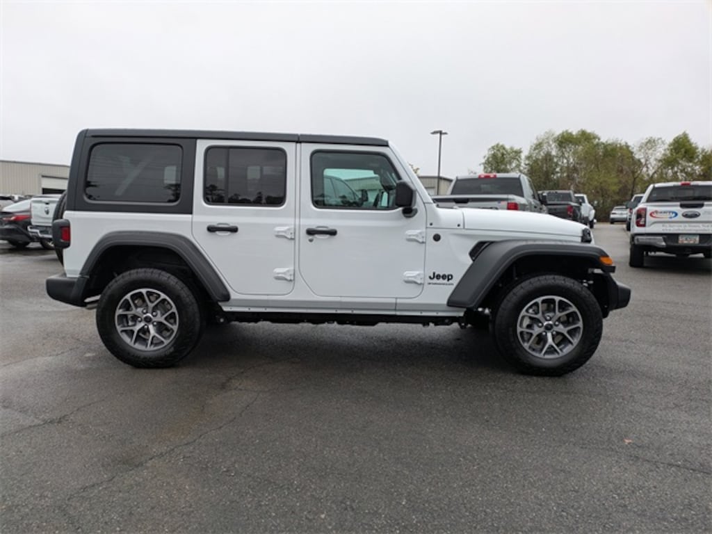 New 2026 Jeep Wrangler 4-DOOR SPORT S Sport Utility