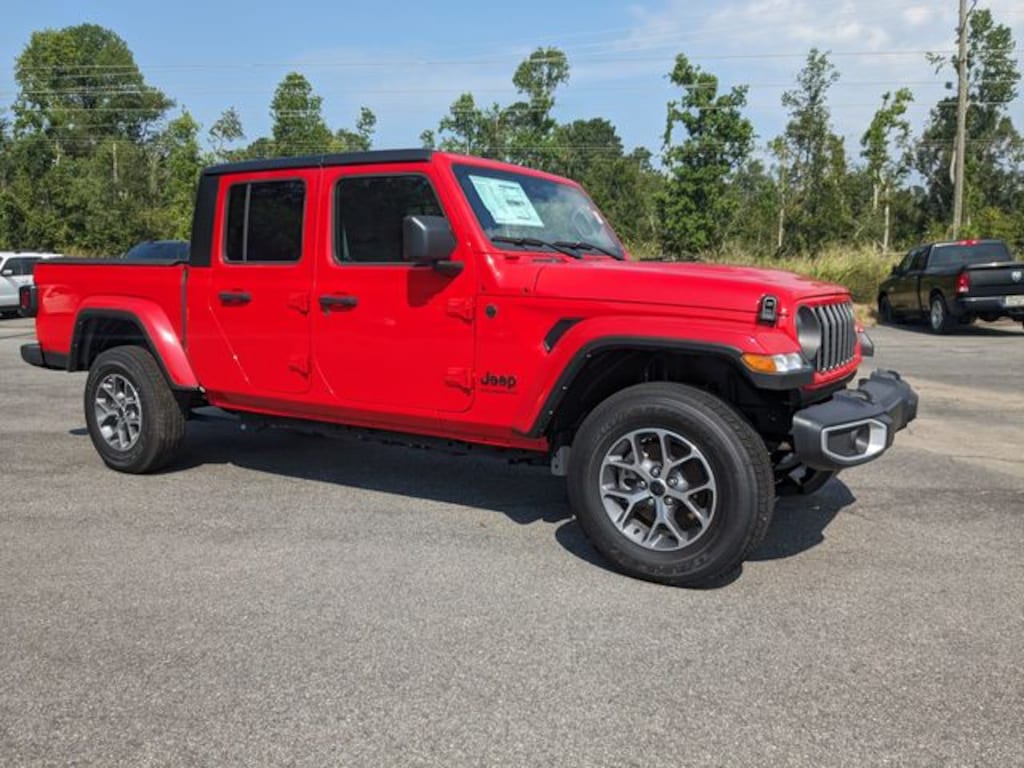 New 2024 Jeep Gladiator SPORT S 4X4 Pickup