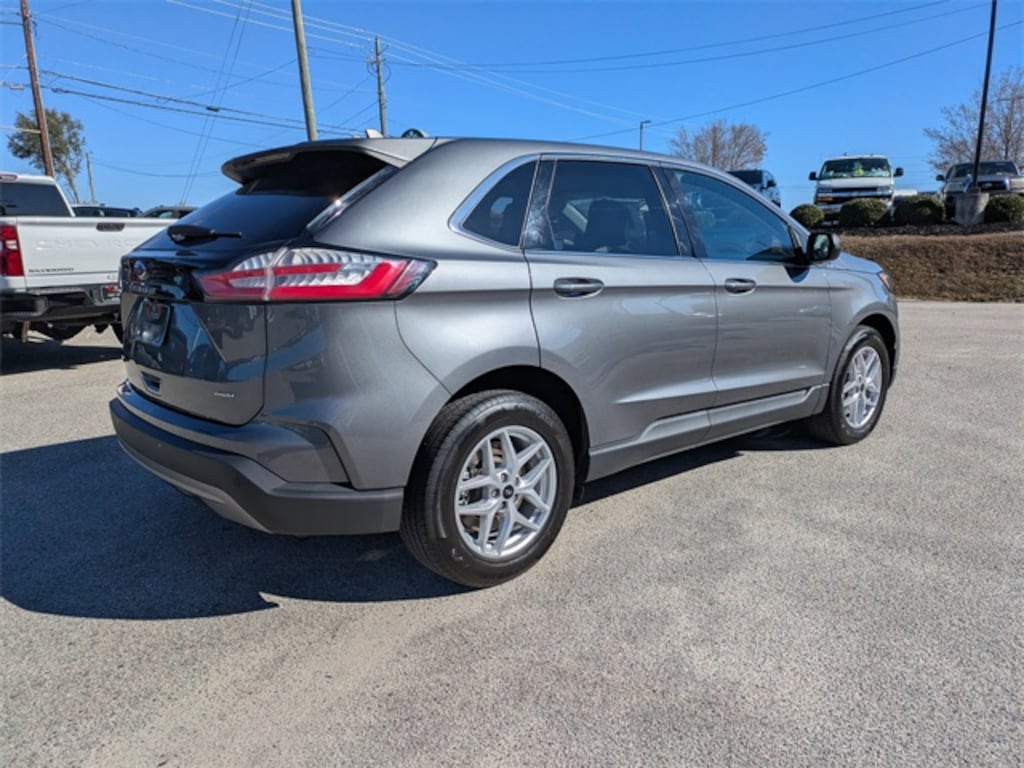 Used 2024 Ford Edge SEL SUV