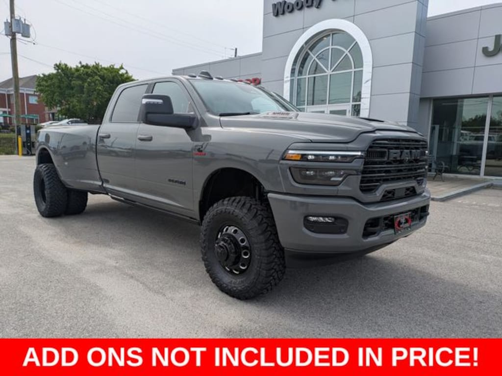 New 2026 Ram 3500 LARAMIE CREW CAB 4X4 8' BOX Pickup