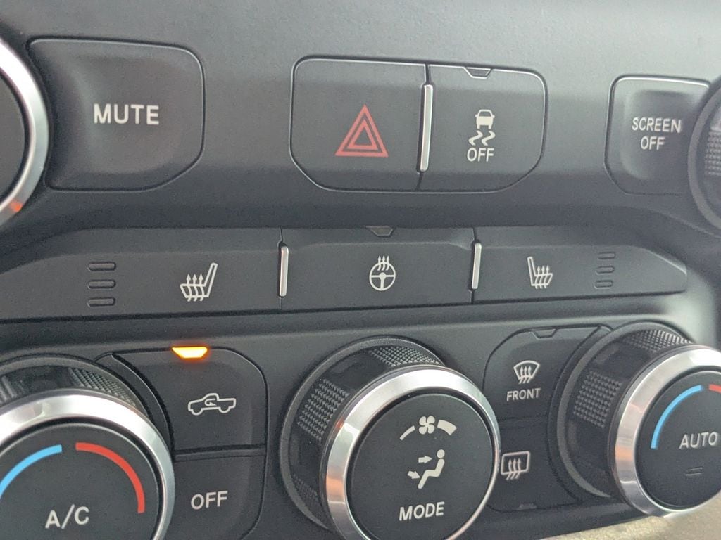 2022 RAM Ram 3500 Pickup Laramie - Photo 22