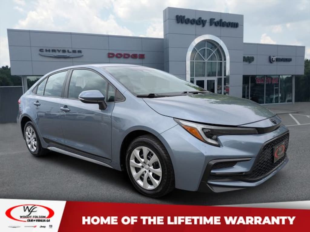 Used 2024 Toyota Corolla SE Sedan