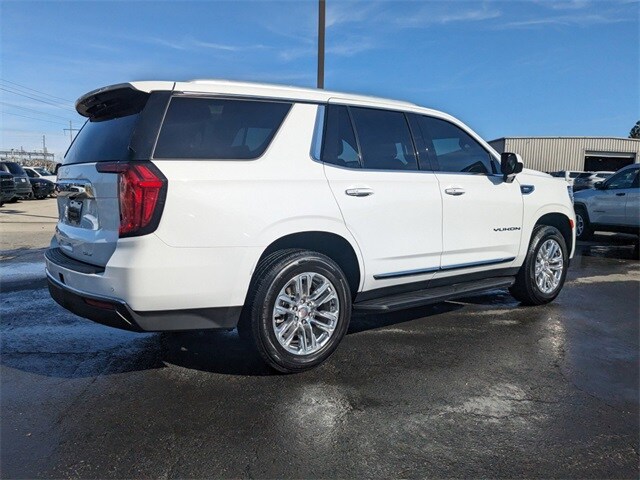 2023 Gmc Yukon SLT photo 4