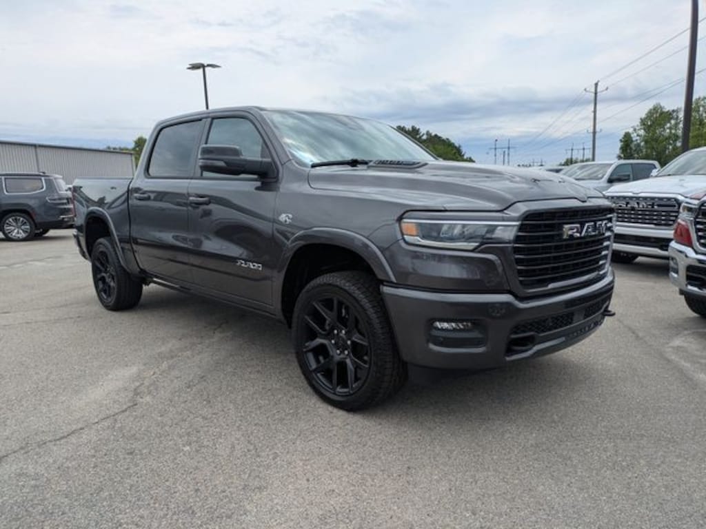 New 2026 Ram 1500 LARAMIE CREW CAB 4X4 5'7 BOX Pickup