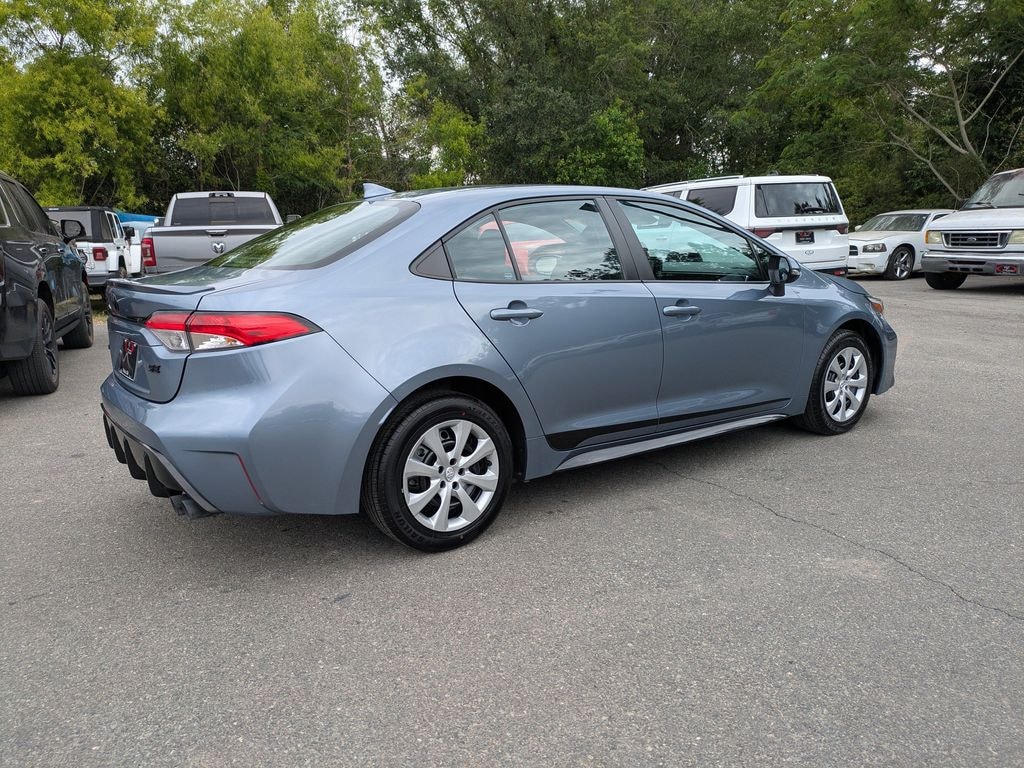 Used 2024 Toyota Corolla SE Sedan