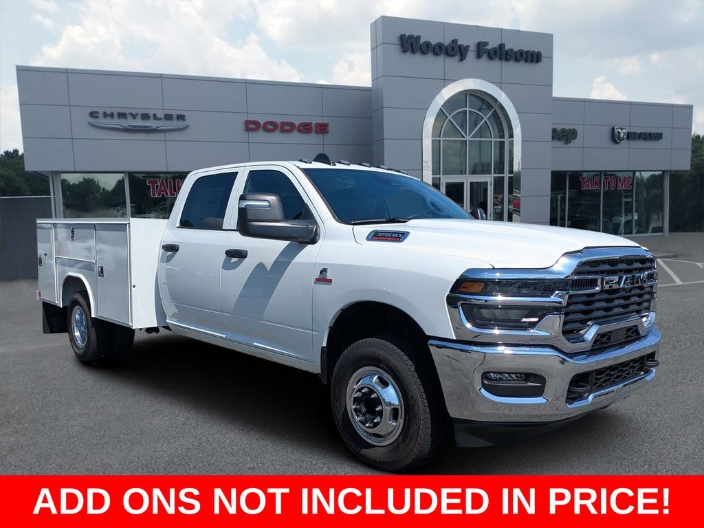 New 2026 Ram 3500 Chassis Cab TRADESMAN CREW 4X4 60' CA Pickup