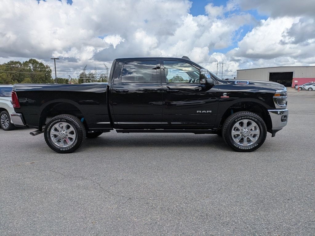 New 2026 Ram 2500 LARAMIE CREW CAB 4X4 6'4 BOX Pickup