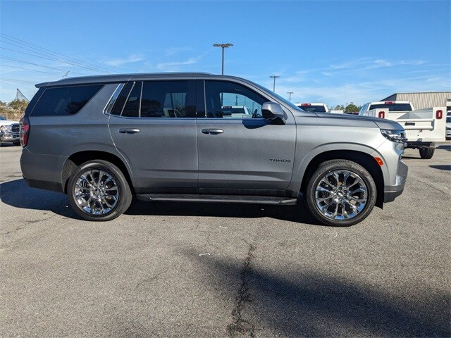 2022 Chevrolet Tahoe LT photo 3