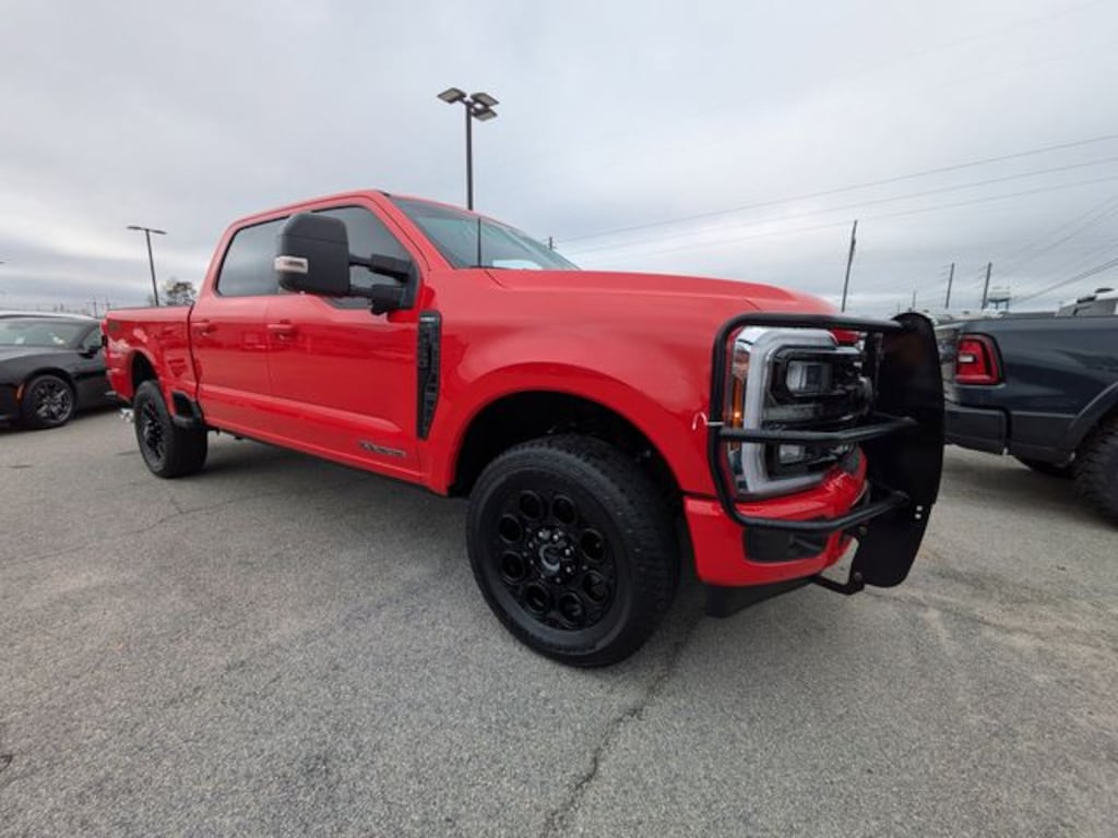 Used 2024 Ford F-250SD Lariat Truck
