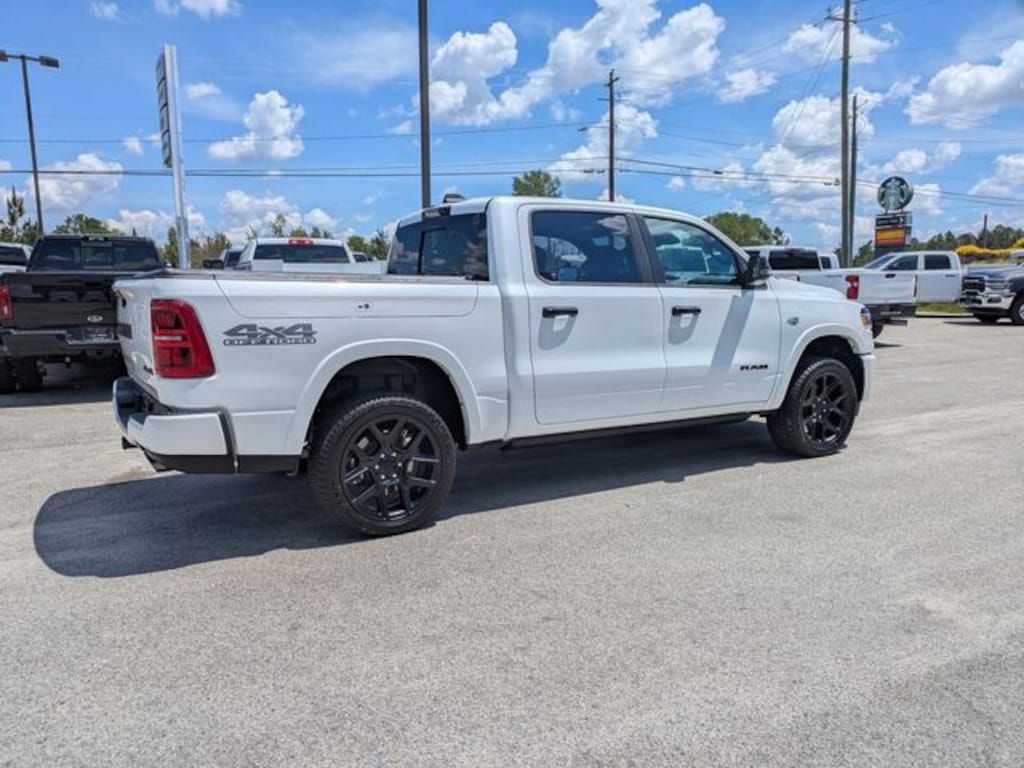New 2026 Ram 1500 LIMITED CREW CAB 4X4 5'7 BOX Pickup
