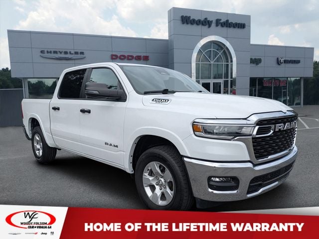 2025 RAM 1500 Big Horn/Lone Star 4x4 Crew Cab 5'7's photo
