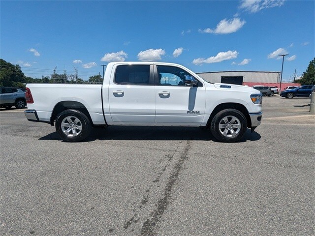 2024 Ram 1500 Laramie photo 3