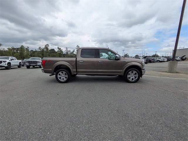 2020 Ford F-150 Lariat photo 2
