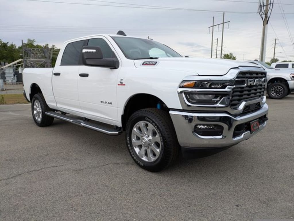 New 2026 Ram 2500 BIG HORN CREW CAB 4X4 6'4 BOX Pickup