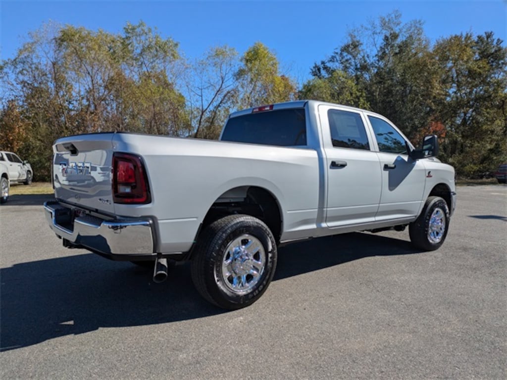 New 2026 Ram 2500 TRADESMAN CREW CAB 4X4 6'4 BOX Pickup