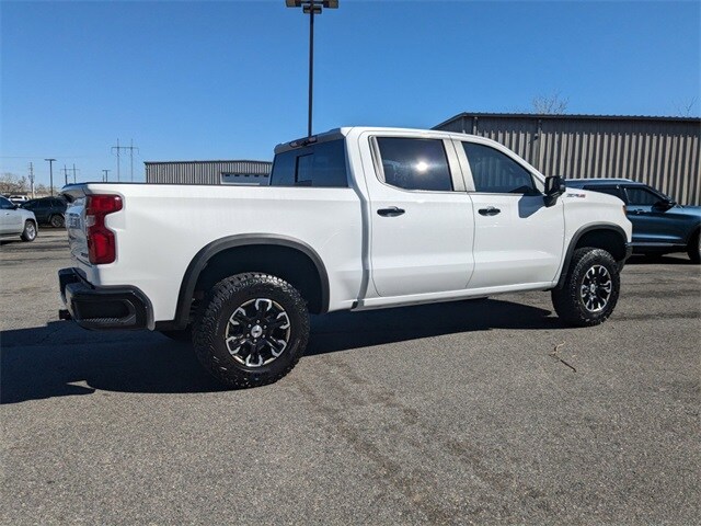 2024 Chevrolet Silverado 1500 ZR2 photo 3