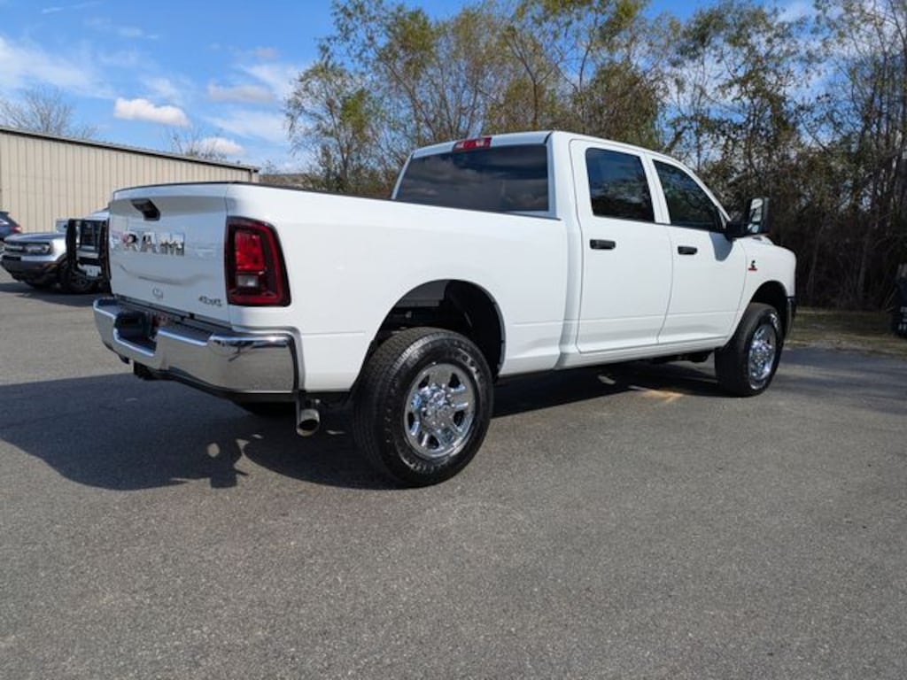 New 2026 Ram 2500 TRADESMAN CREW CAB 4X4 6'4 BOX Pickup