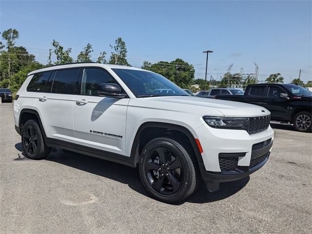 Used 2023 Jeep Grand Cherokee L Altitude with VIN 1C4RJKAG4P8887173 for sale in Vidalia, GA