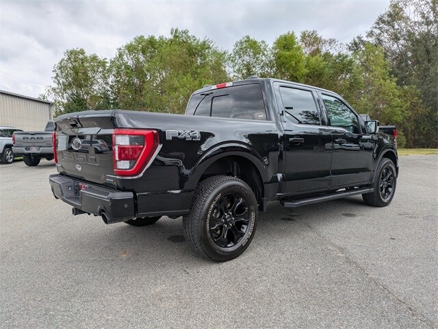 2023 Ford F-150 Lariat photo 2
