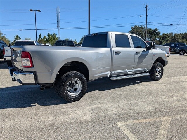 2024 Ram 3500 Tradesman photo 4