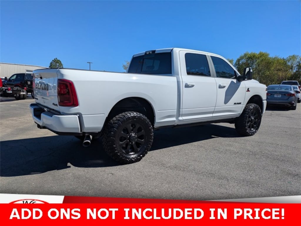 New 2025 Ram 2500 LARAMIE CREW CAB 4X4 6'4 BOX Pickup