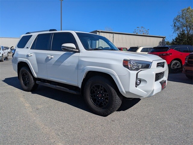 2023 Toyota 4Runner SR5 Premium photo 2
