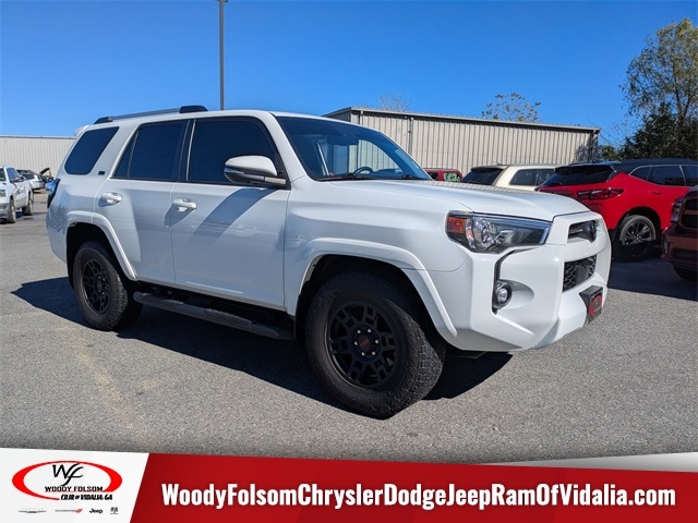2023 Toyota 4Runner SR5 Premium's photo