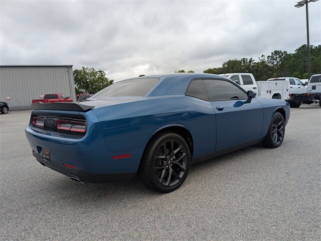 2023 Dodge Challenger SXT photo 3