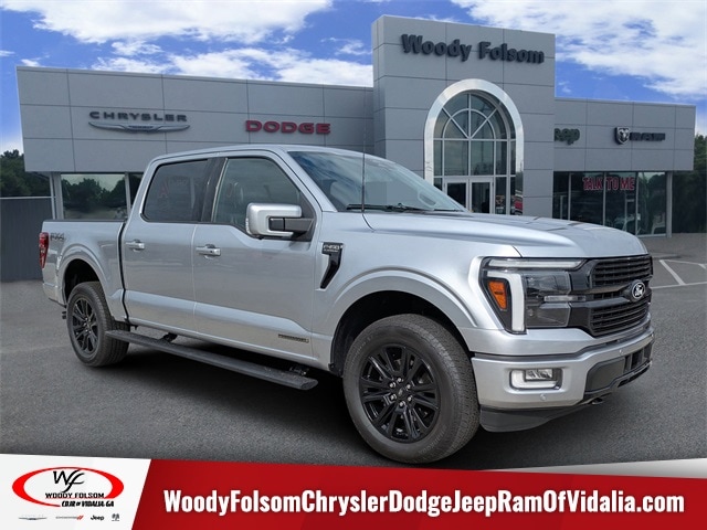 2025 Ford F-150 Platinum's photo