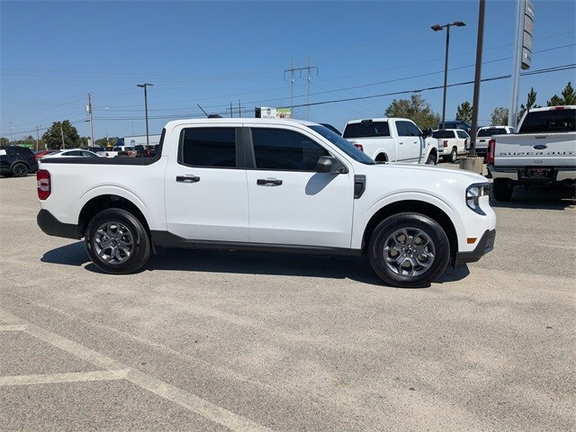 2025 Ford Maverick XLT photo 2