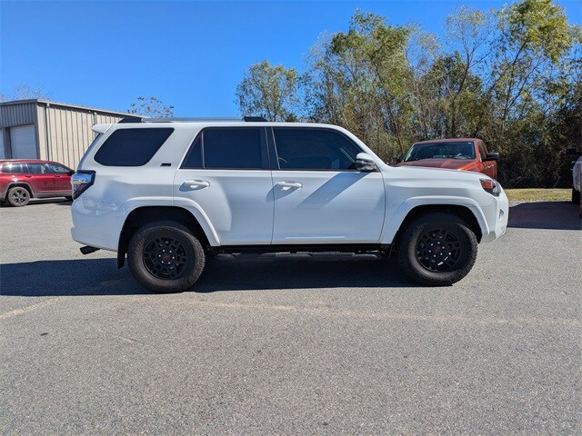 2023 Toyota 4Runner SR5 Premium photo 3