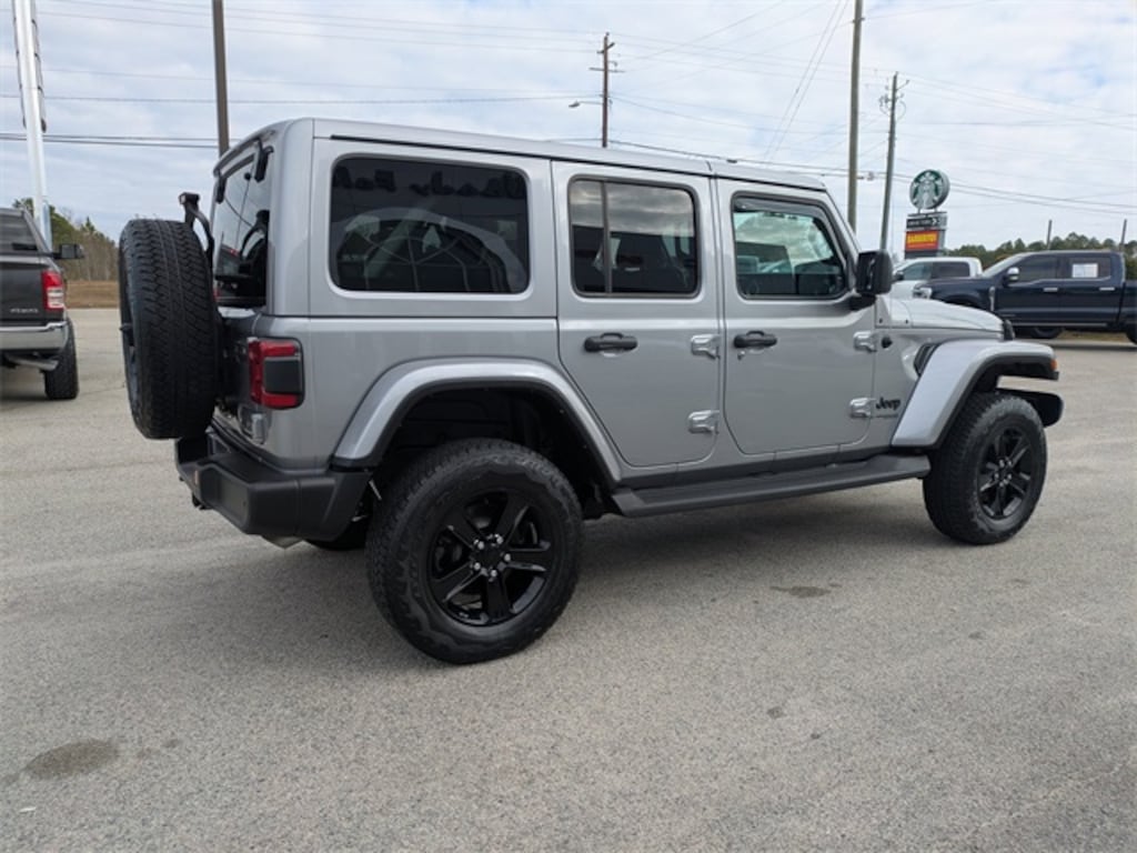 Used 2021 Jeep Wrangler Unlimited Sahara Altitude SUV