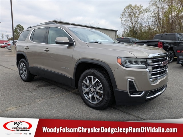 2023 GMC Acadia SLT's photo