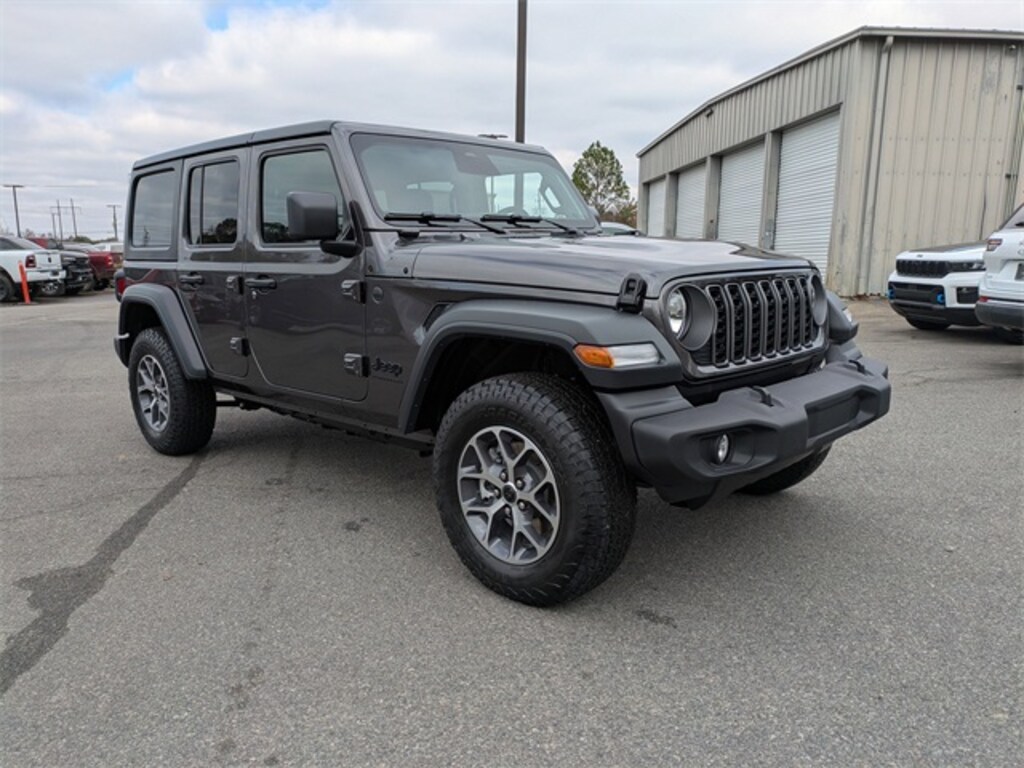 New 2026 Jeep Wrangler 4-DOOR SPORT S Sport Utility