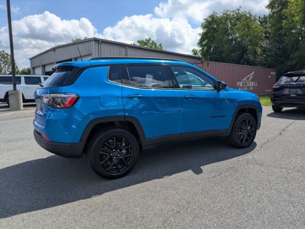 New 2026 Jeep Compass LATITUDE ALTITUDE 4X4 Sport Utility