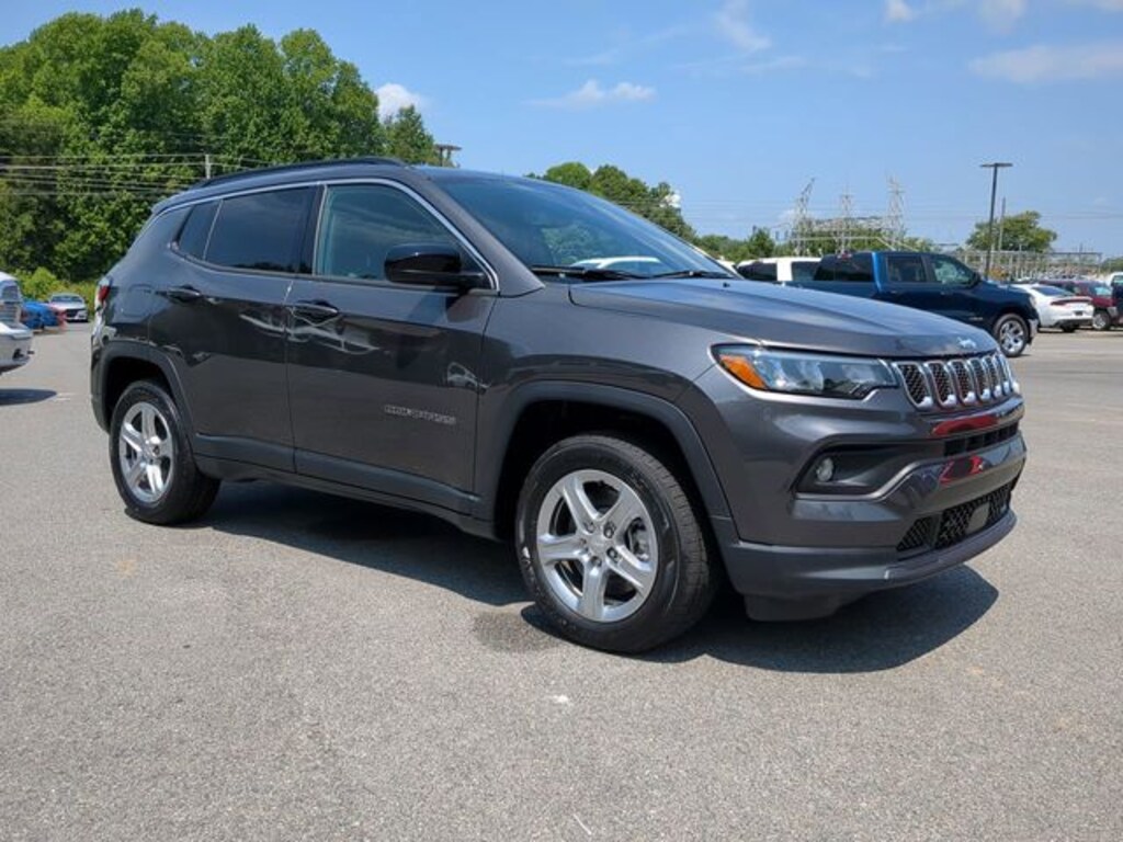New 2023 Jeep Compass LATITUDE 4X4 Sport Utility