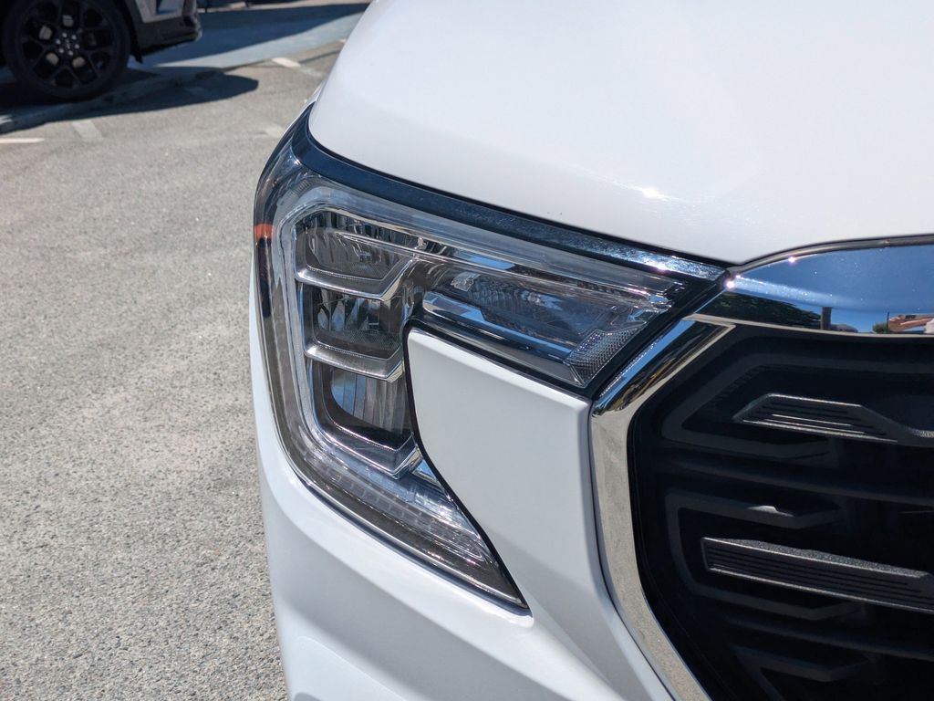 2024 GMC Terrain SLE - Photo 10