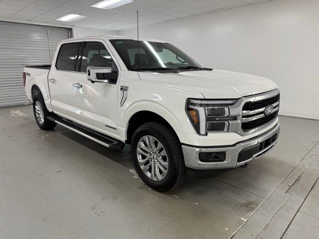 2025 Ford F-150 Lariat photo 3