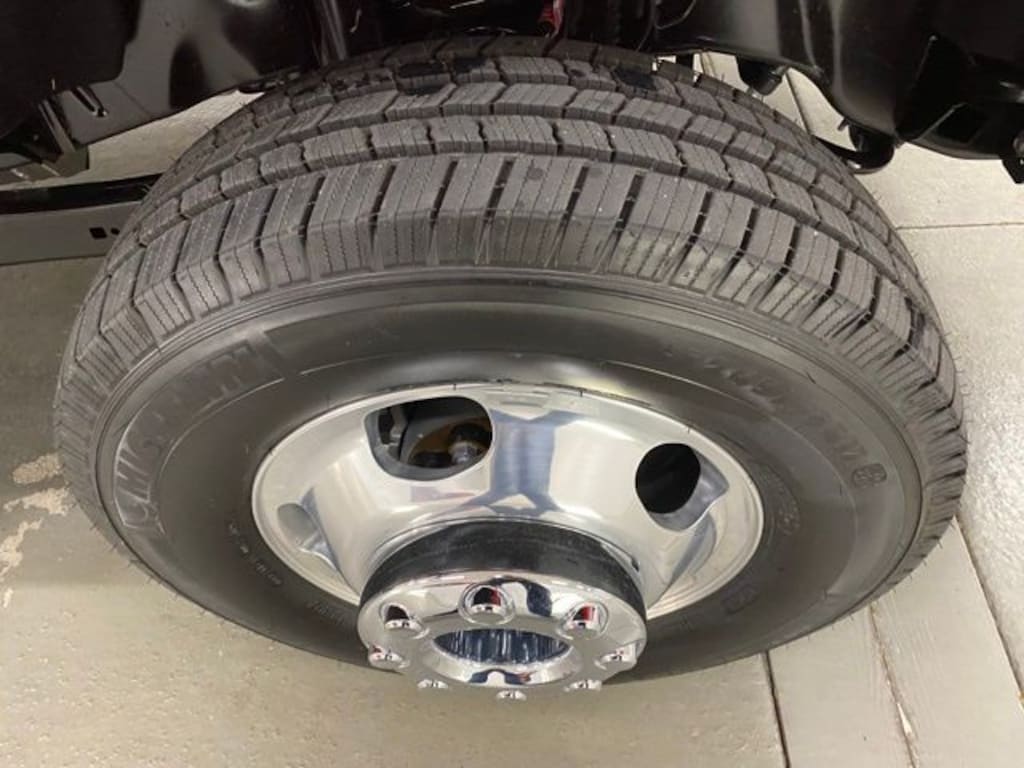 New 2025 Ford F-350SD XLT Chassis