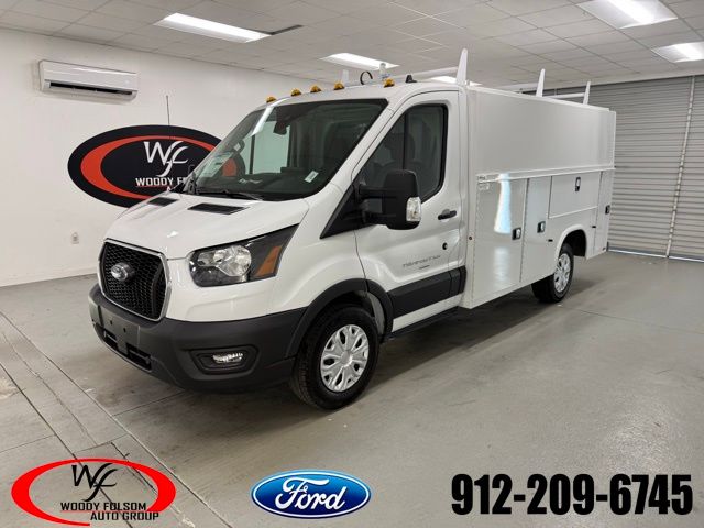 2025 Ford Transit Cutaway Base's photo