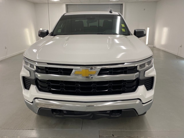 Used 2023 Chevrolet Silverado 1500 LT with VIN 2GCUDDED2P1127971 for sale in Baxley, GA